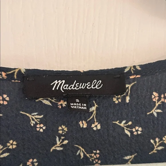 Madewell Navy Floral Wrap Blouse Size Small - Picture 2 of 6